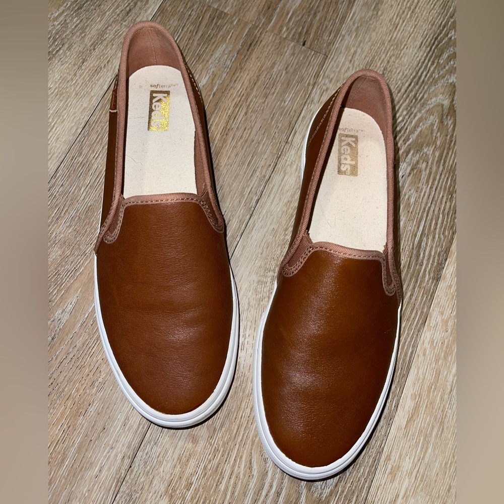Women’s shoes